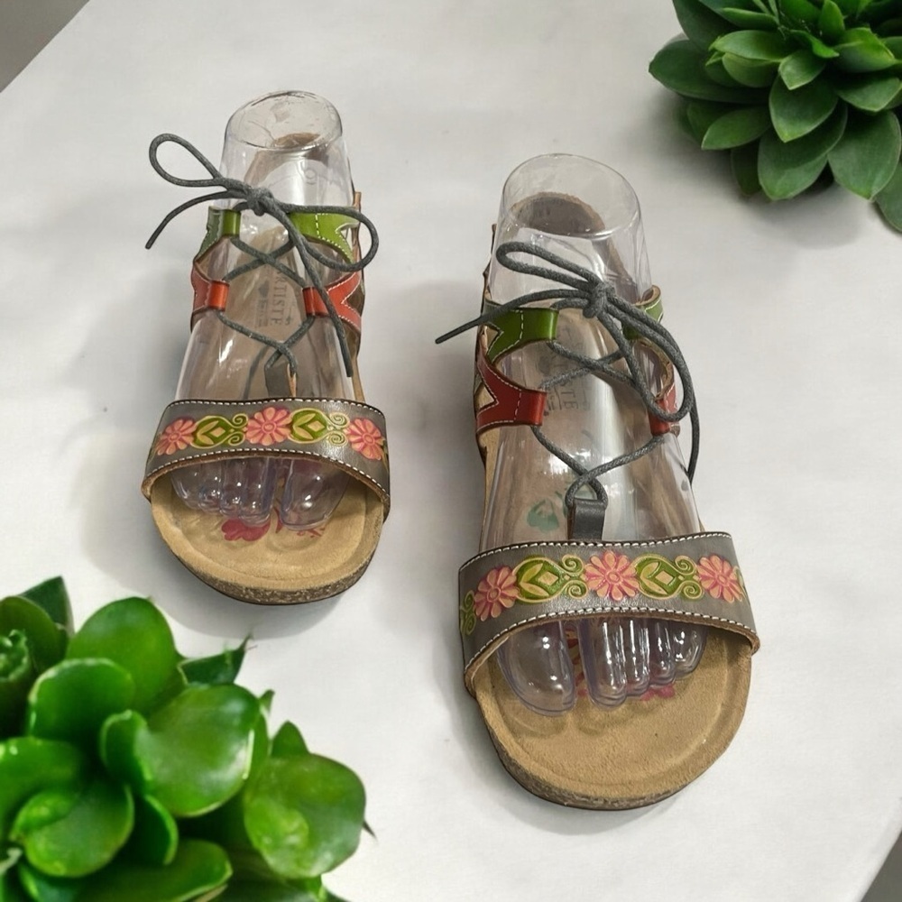 L'Artiste Spring Step 38 (7.5- 8 )Loma Lace Up Cork Wedge Sandals